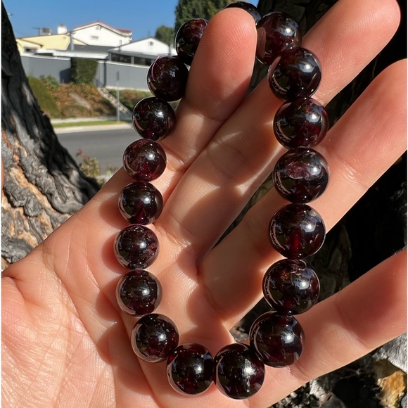 Garnet Bead Bracelet - Picture 5 of 8